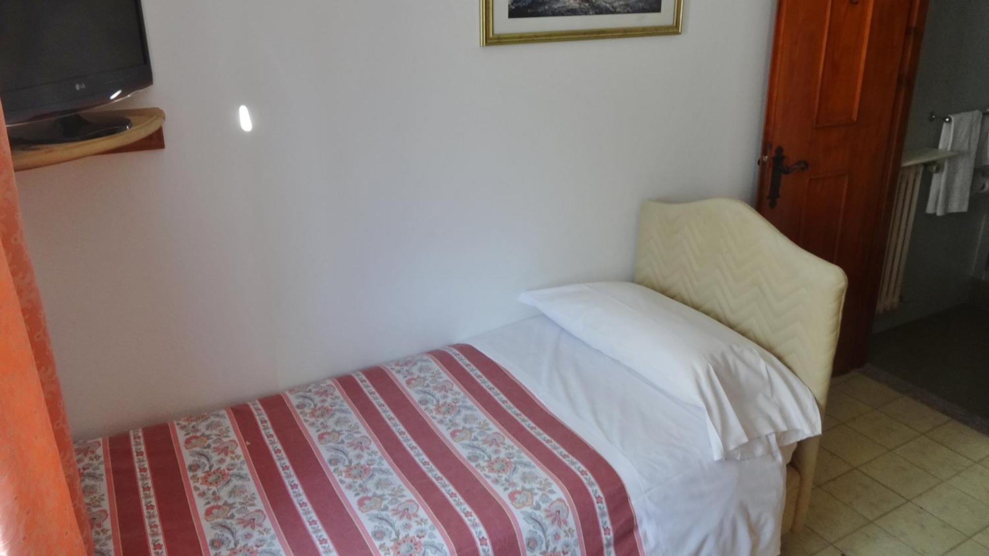 Hotel Piccolo Mondo Борміо Номер фото