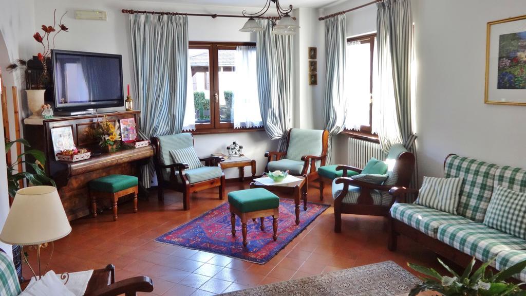 Hotel Piccolo Mondo Борміо Екстер'єр фото