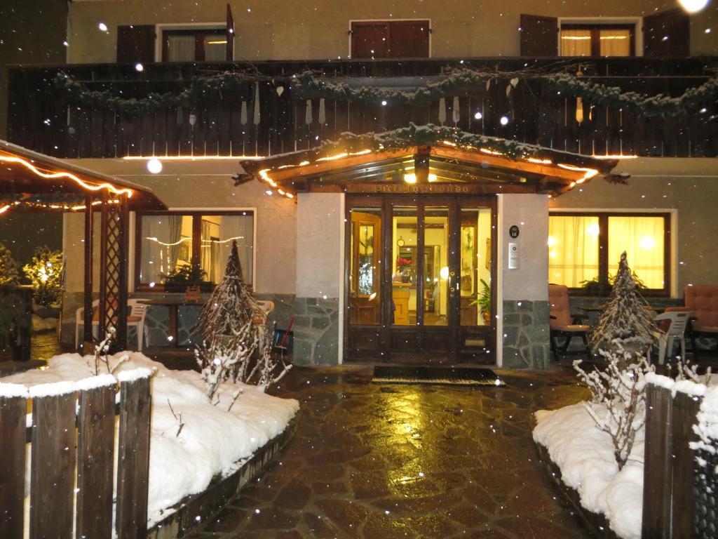 Hotel Piccolo Mondo Борміо Екстер'єр фото