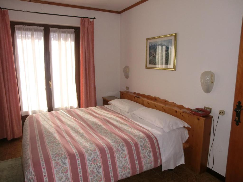 Hotel Piccolo Mondo Борміо Номер фото