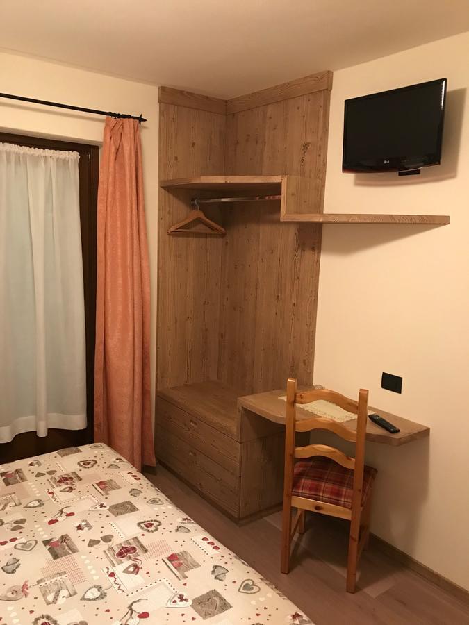 Hotel Piccolo Mondo Борміо Екстер'єр фото